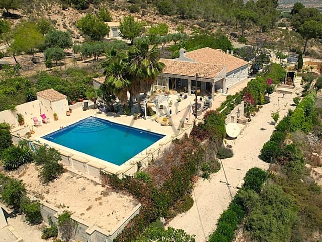 4 bedroom Villa for sale in Aspe with pool - € 395,000 (Ref: 9065509)