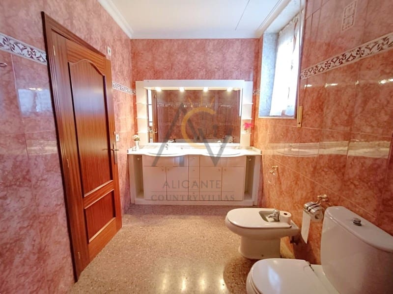 6 camera da letto Finca/Casa di Campagna in vendita in Monovar / Monover con garage - 395.000 € (Rif: 9065510)