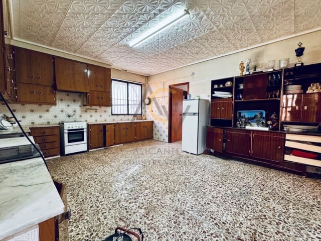 3 sovrum Finca/Hus på landet till salu i La Romana med pool - 199 995 € (Ref: 9196188)