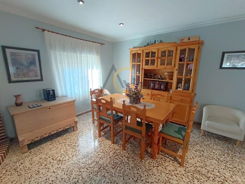 3 bedroom Villa for sale in La Romana with pool - € 367,500 (Ref: 9200760)