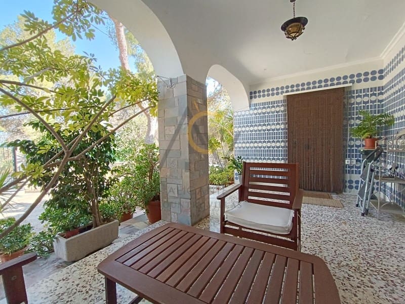 3 bedroom Villa for sale in La Romana with pool - € 367,500 (Ref: 9200760)