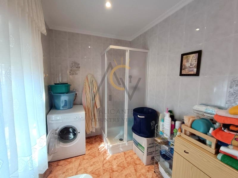 3 bedroom Villa for sale in La Romana with pool - € 367,500 (Ref: 9200760)