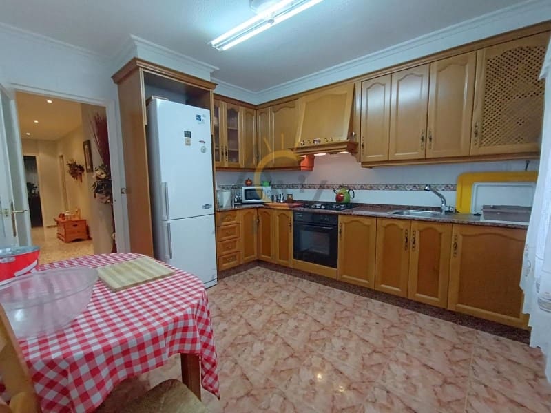 3 bedroom Villa for sale in La Romana with pool - € 367,500 (Ref: 9200760)