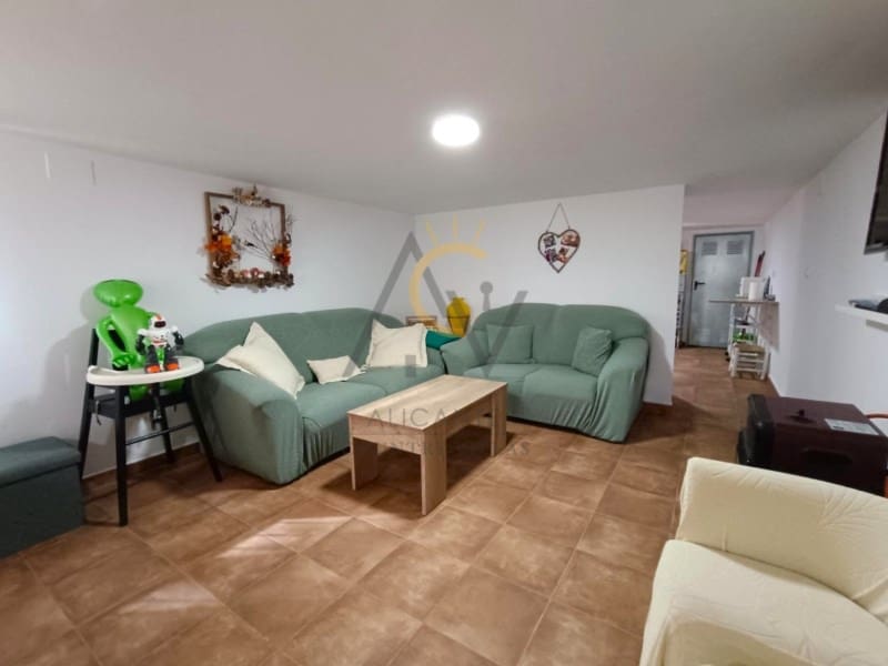 3 bedroom Villa for sale in La Romana with pool - € 367,500 (Ref: 9200760)