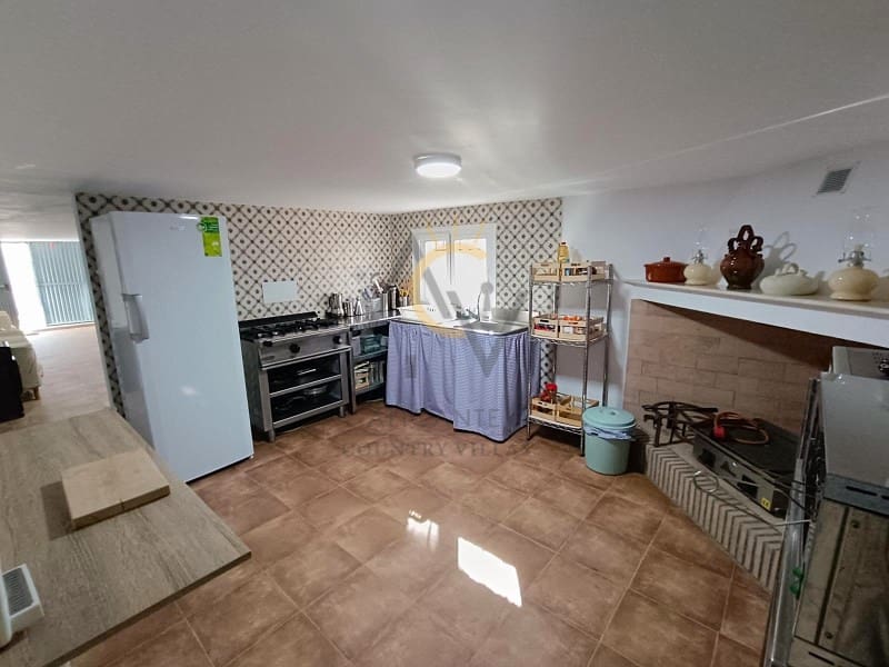 3 bedroom Villa for sale in La Romana with pool - € 367,500 (Ref: 9200760)