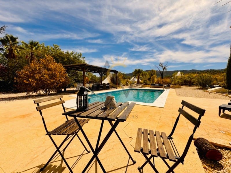 5 bedroom Finca/Country House for sale in Casas del Senor with pool - € 369,995 (Ref: 9269858)