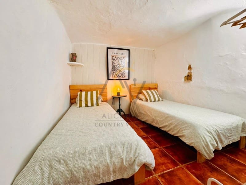 5 bedroom Finca/Country House for sale in Casas del Senor with pool - € 369,995 (Ref: 9269858)