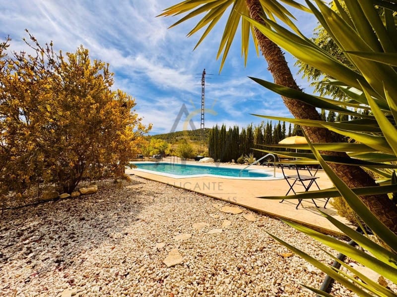 5 bedroom Finca/Country House for sale in Casas del Senor with pool - € 369,995 (Ref: 9269858)