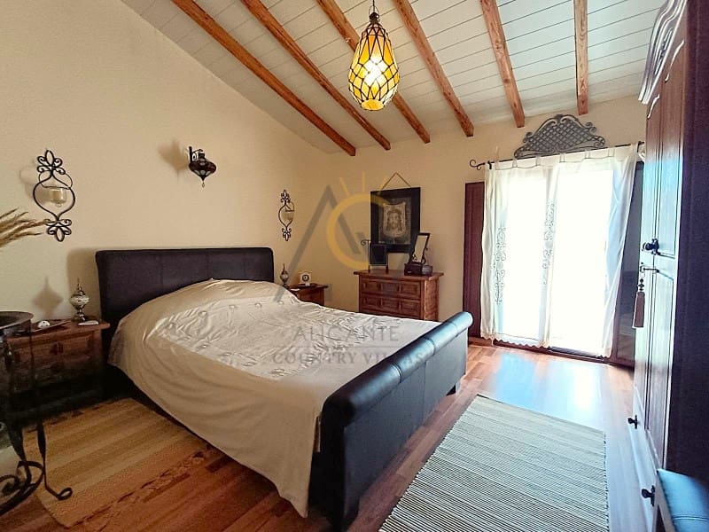 6 bedroom Finca/Country House for sale in Monovar / Monover with pool garage - € 349,900 (Ref: 9272721)