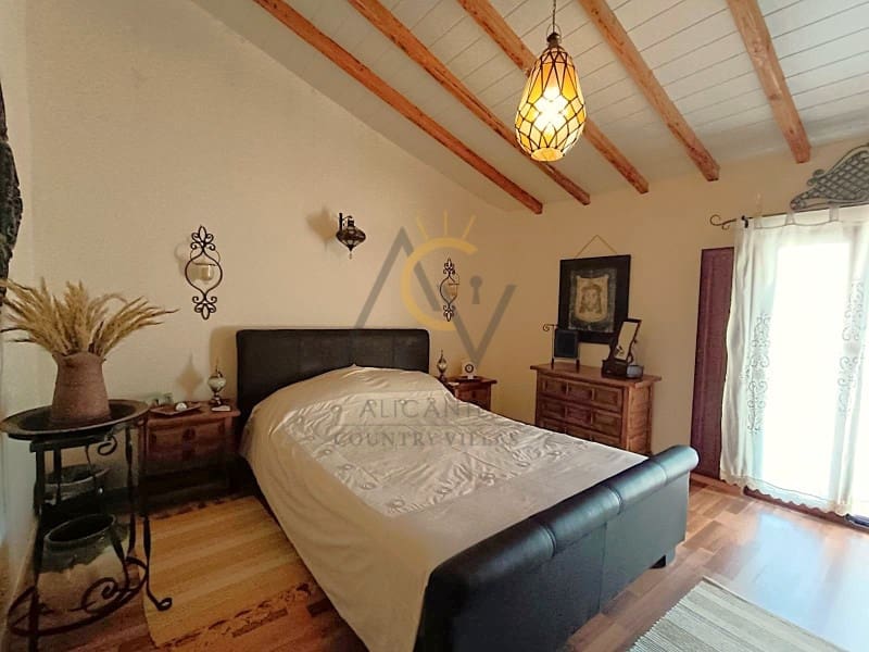 6 bedroom Finca/Country House for sale in Monovar / Monover with pool garage - € 349,900 (Ref: 9272721)