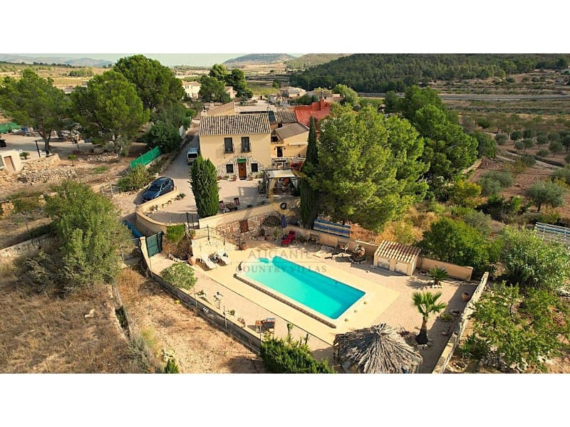 6 bedroom Finca/Country House for sale in Monovar / Monover with pool garage - € 349,900 (Ref: 9272721)