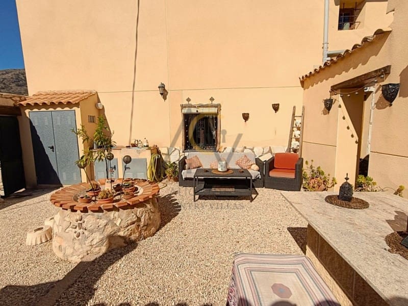 6 bedroom Finca/Country House for sale in Monovar / Monover with pool garage - € 349,900 (Ref: 9272721)