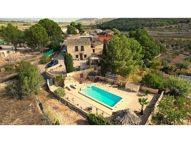 6 bedroom Finca/Country House for sale in Monóvar / Monóver with pool garage - € 349,900 (Ref: 9272721)