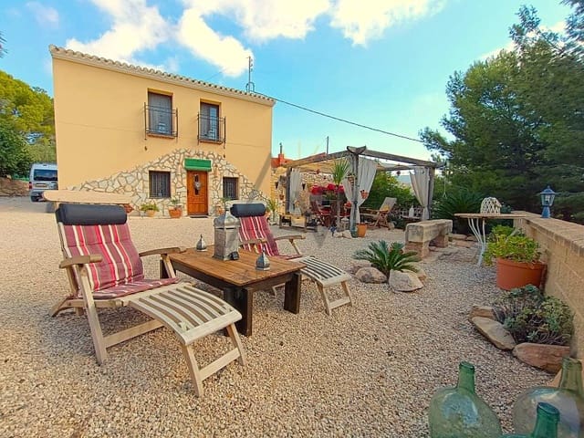 6 bedroom Finca/Country House for sale in Monóvar / Monóver with pool garage - € 349,900 (Ref: 9272721)