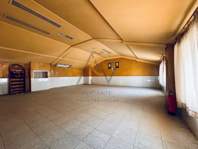 Erhverv til salg i La Romana - € 94.995 (Ref: 9282476)