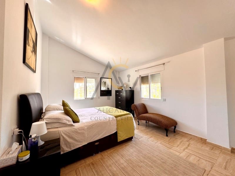 6 chambre Villa/Maison à vendre à La Romana - 449 995 € (Ref: 9282477)