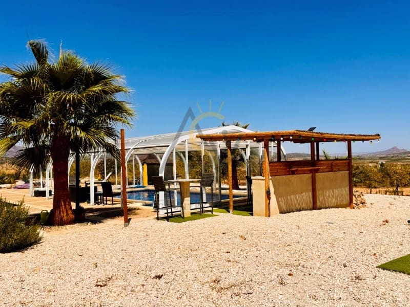 6 chambre Villa/Maison à vendre à La Romana - 449 995 € (Ref: 9282477)