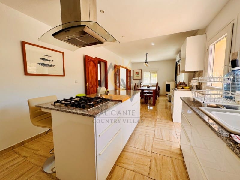 6 chambre Villa/Maison à vendre à La Romana - 449 995 € (Ref: 9282477)