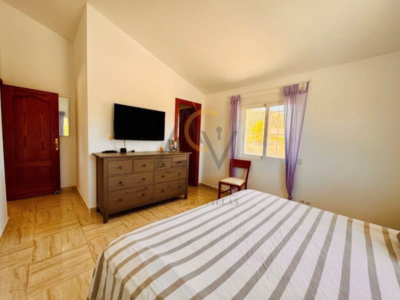 6 chambre Villa/Maison à vendre à La Romana - 449 995 € (Ref: 9282477)