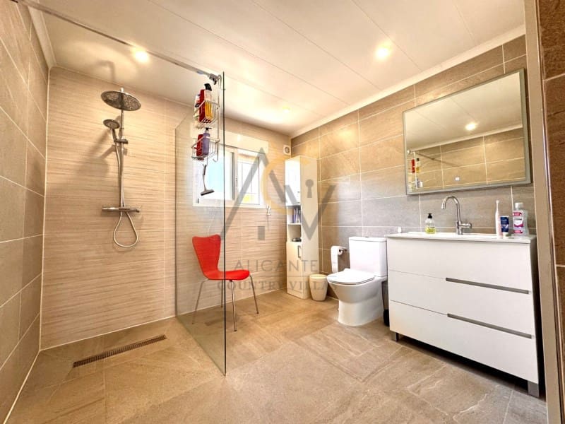 6 chambre Villa/Maison à vendre à La Romana - 449 995 € (Ref: 9282477)