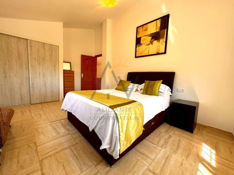 6 chambre Villa/Maison à vendre à La Romana - 449 995 € (Ref: 9282477)