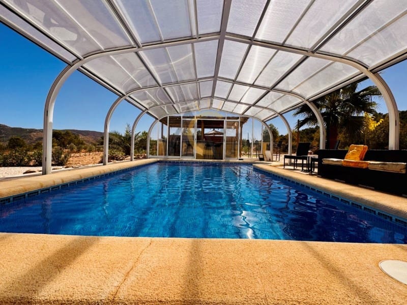 6 chambre Villa/Maison à vendre à La Romana - 449 995 € (Ref: 9282477)