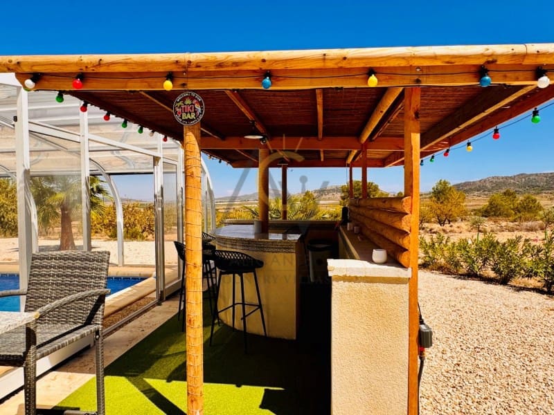 6 chambre Villa/Maison à vendre à La Romana - 449 995 € (Ref: 9282477)