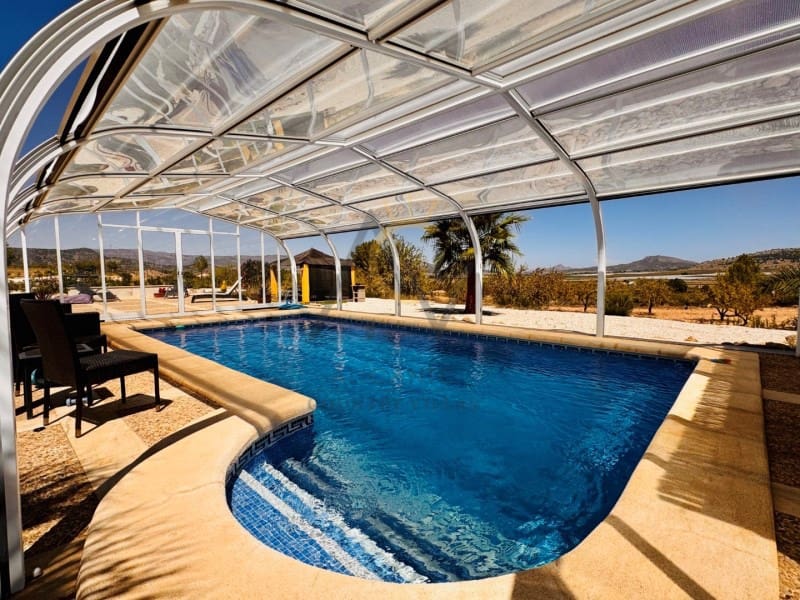 6 chambre Villa/Maison à vendre à La Romana - 449 995 € (Ref: 9282477)