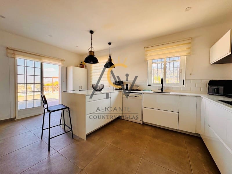 3 slaapkamer Finca/Landhuis te koop in La Romana - € 184.995 (Ref: 9308615)