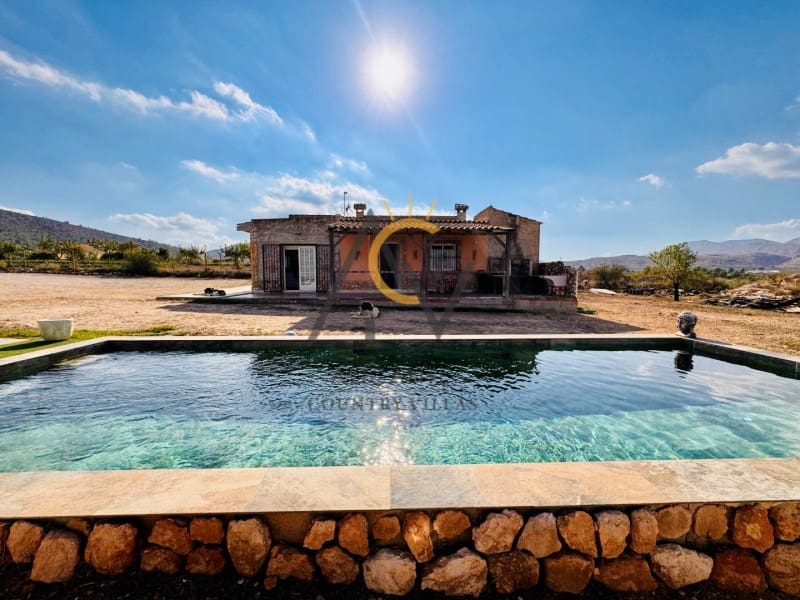 3 slaapkamer Finca/Landhuis te koop in La Romana - € 184.995 (Ref: 9308615)