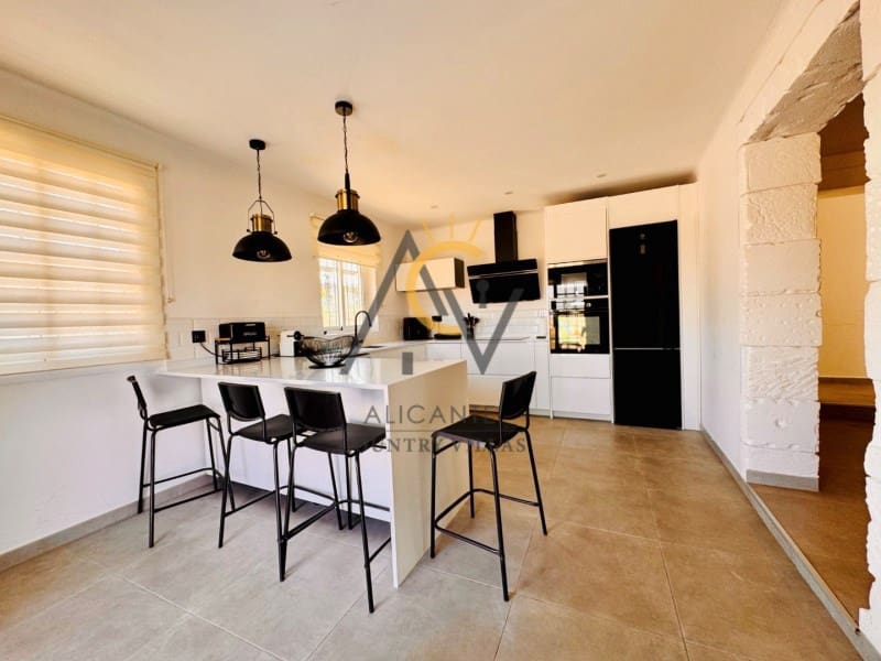 3 slaapkamer Finca/Landhuis te koop in La Romana - € 184.995 (Ref: 9308615)