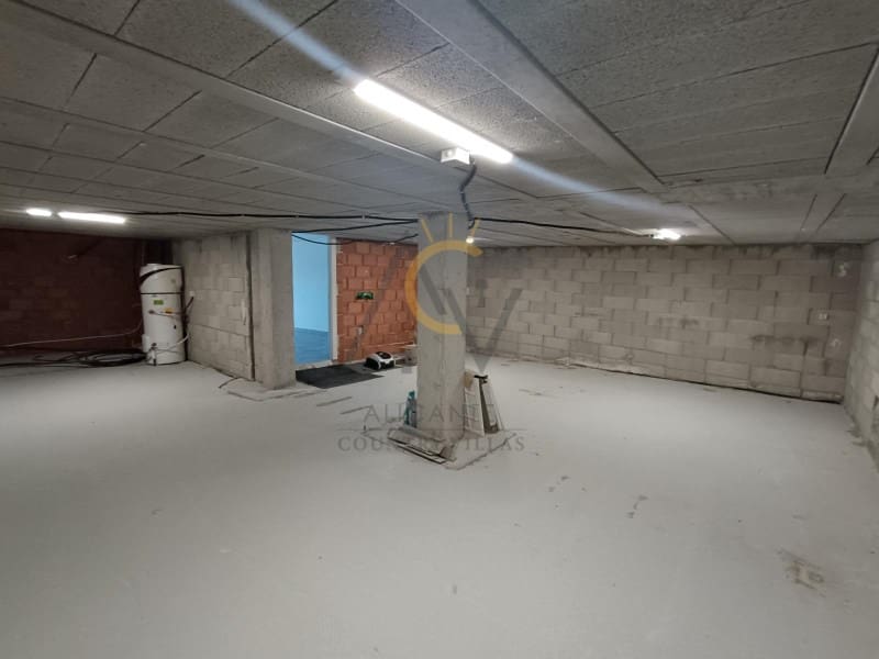 5 bedroom Villa for sale in Pinoso with pool - € 409,500 (Ref: 9359816)