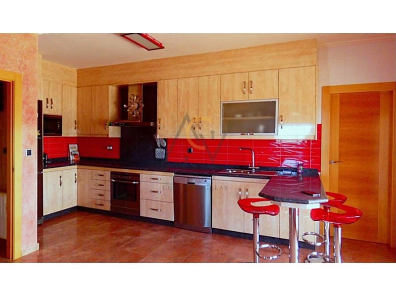 4 quarto Moradia para venda em Pinoso com piscina garagem - 589 000 € (Ref: 9368994)