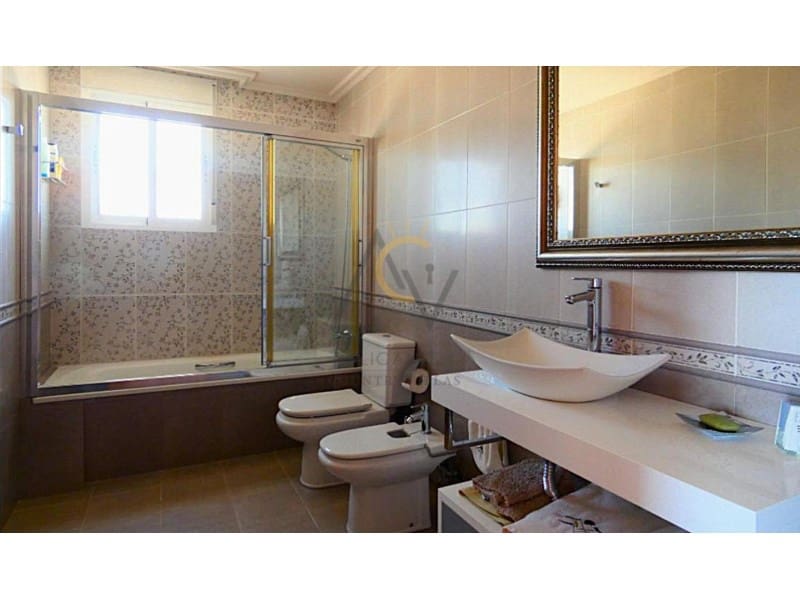 4 quarto Moradia para venda em Pinoso com piscina garagem - 589 000 € (Ref: 9368994)