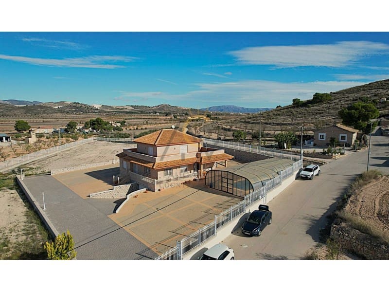 4 quarto Moradia para venda em Pinoso com piscina garagem - 589 000 € (Ref: 9368994)