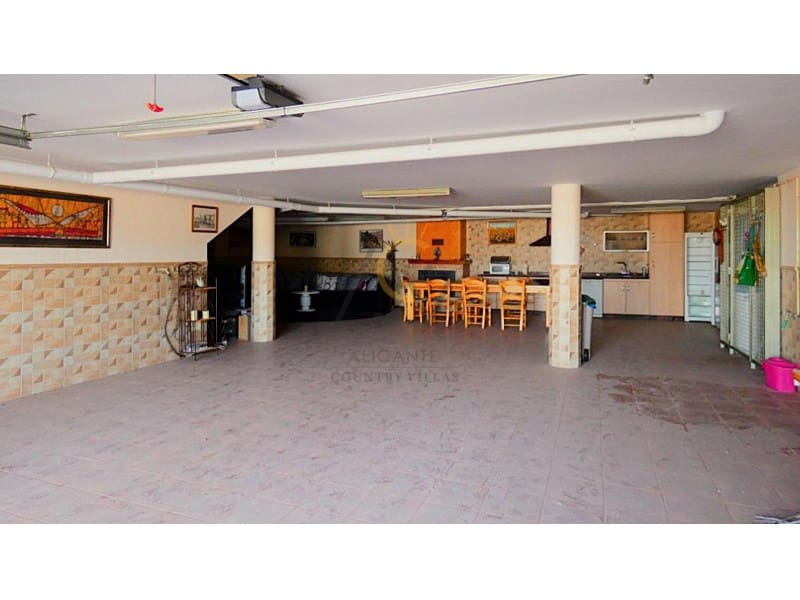 4 quarto Moradia para venda em Pinoso com piscina garagem - 589 000 € (Ref: 9368994)