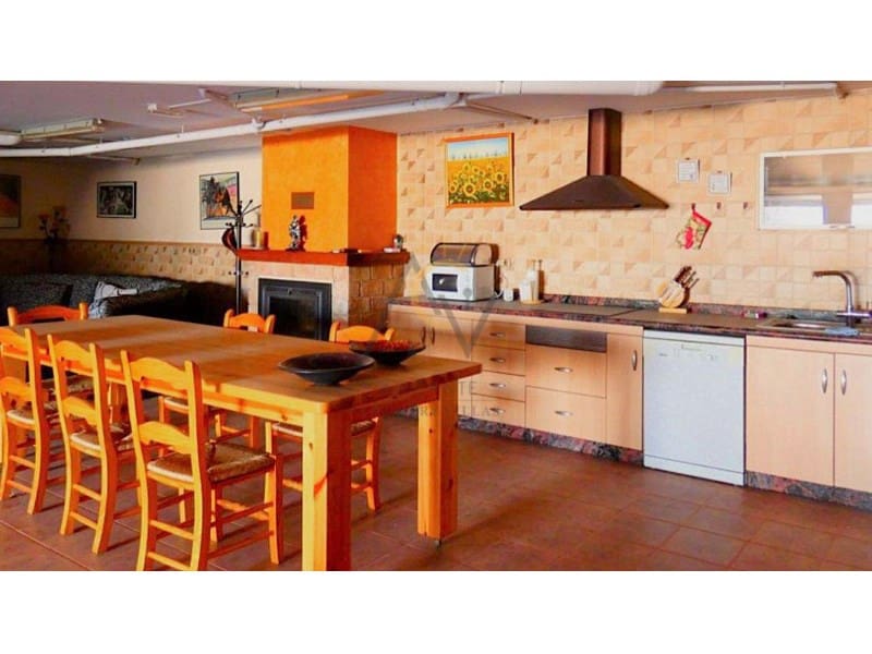 4 quarto Moradia para venda em Pinoso com piscina garagem - 589 000 € (Ref: 9368994)