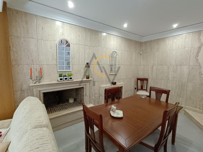 4 slaapkamer Villa te koop in Hondon de las Nieves met zwembad garage - € 675.000 (Ref: 9433316)