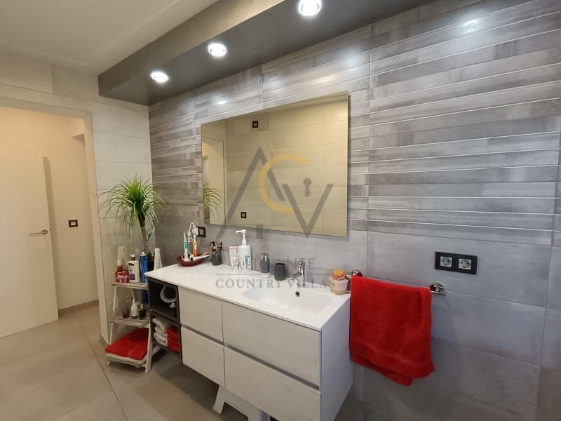 4 slaapkamer Villa te koop in Hondon de las Nieves met zwembad garage - € 675.000 (Ref: 9433316)