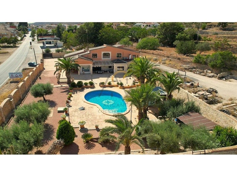 4 slaapkamer Villa te koop in Hondon de las Nieves met zwembad garage - € 675.000 (Ref: 9433316)