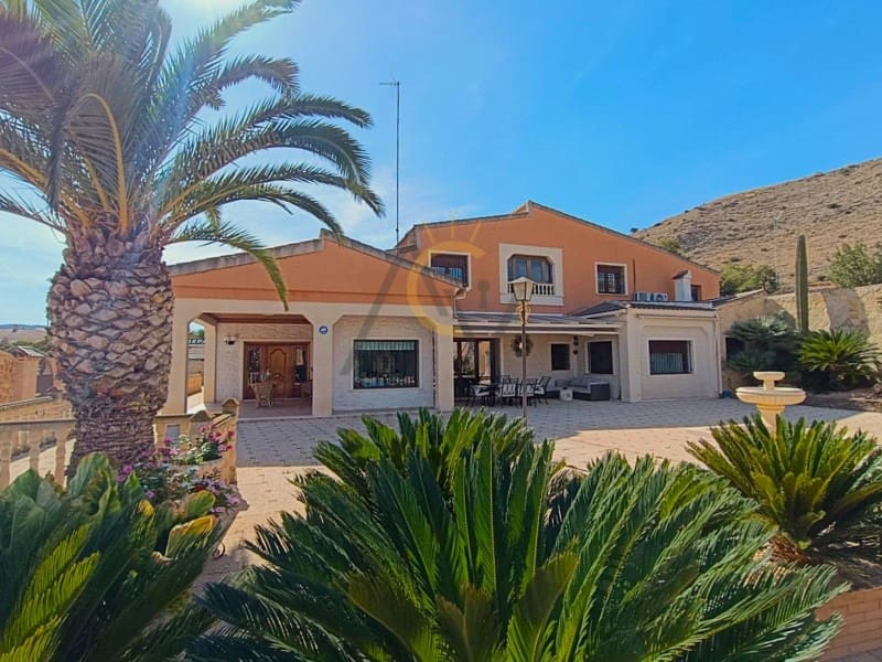 4 slaapkamer Villa te koop in Hondon de las Nieves met zwembad garage - € 675.000 (Ref: 9433316)