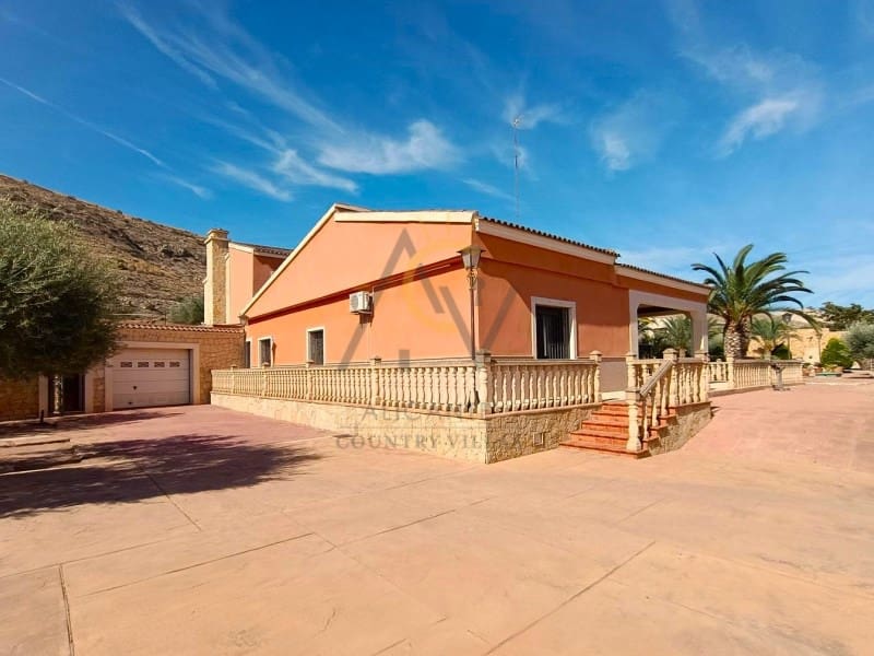 4 slaapkamer Villa te koop in Hondon de las Nieves met zwembad garage - € 675.000 (Ref: 9433316)