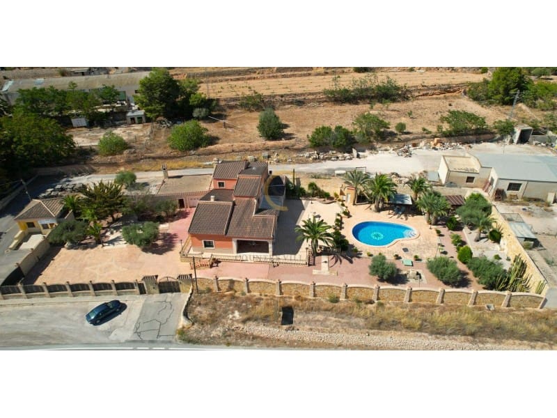 4 slaapkamer Villa te koop in Hondon de las Nieves met zwembad garage - € 675.000 (Ref: 9433316)