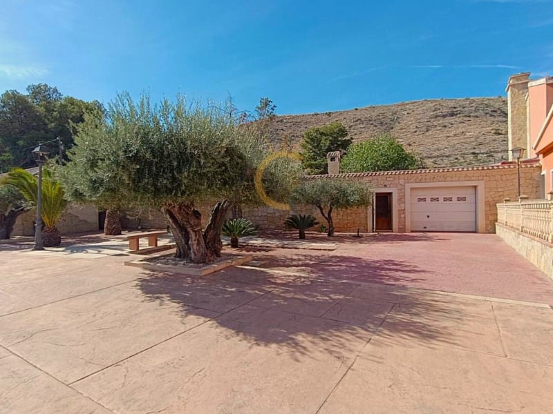 4 slaapkamer Villa te koop in Hondon de las Nieves met zwembad garage - € 675.000 (Ref: 9433316)