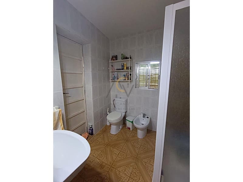 3 bedroom Finca/Country House for sale in Agost with pool garage - € 185,000 (Ref: 9433317)