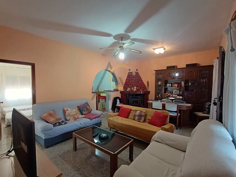 3 bedroom Finca/Country House for sale in Agost with pool garage - € 185,000 (Ref: 9433317)