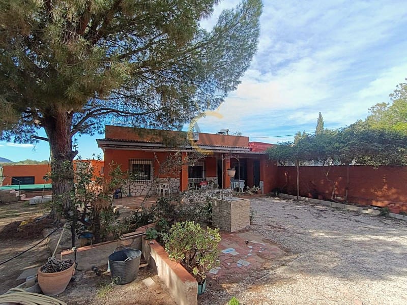 3 bedroom Finca/Country House for sale in Agost with pool garage - € 185,000 (Ref: 9433317)