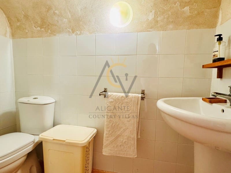 Finca/Country House for sale in La Romana - € 150,000 (Ref: 9474354)