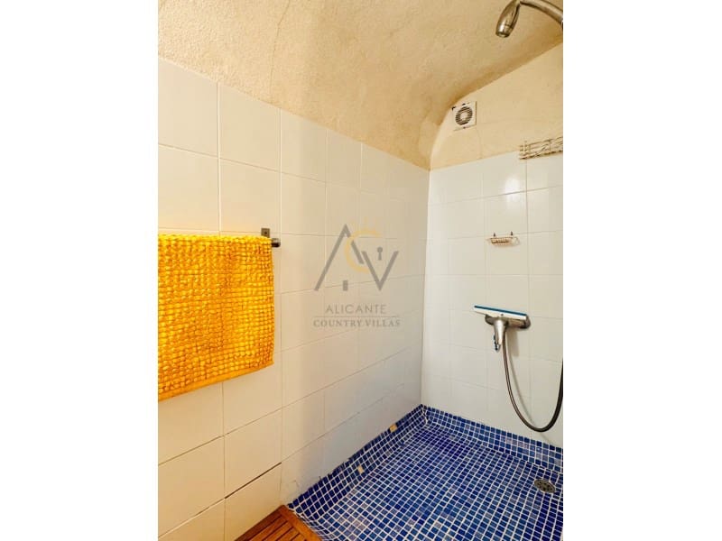 Finca/Country House for sale in La Romana - € 150,000 (Ref: 9474354)