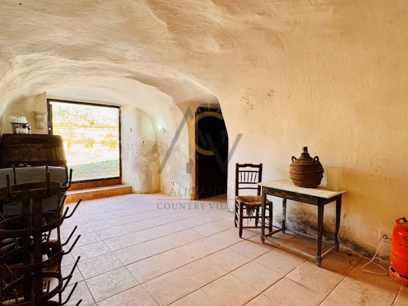 Finca/Country House for sale in La Romana - € 150,000 (Ref: 9474354)